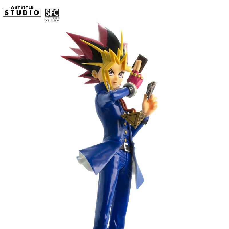 Figurine Yu-Gi-Oh! Yami Yugi Vue de Côté Fond Blanc