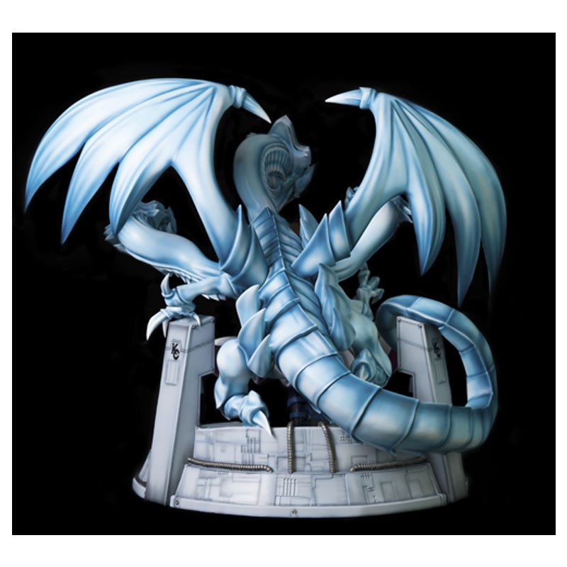 Statue Collector Yu-Gi-Oh! Kaiba et le Dragon Blanc Aux Yeux Bleus Vue Arrière