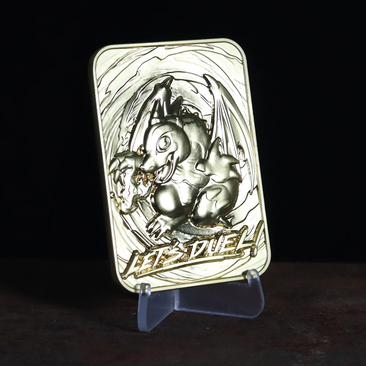 Carte Bébé Dragon plaqué or 24 carats en édition limitée Yu-Gi-Oh!