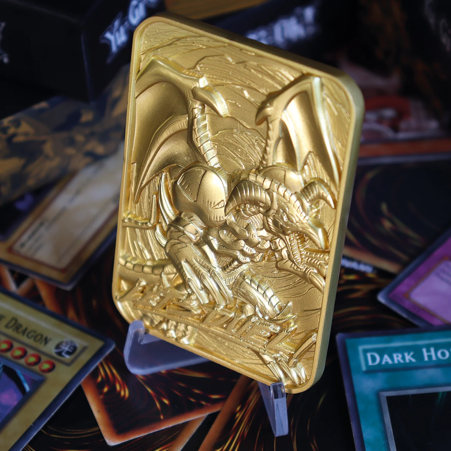 Carte Dragon Crâne Noir plaqué or 24 carats en édition limitée Yu-Gi-Oh!